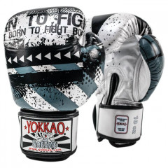 Боксёрские перчатки YOKKAO Hustle Muay Thai silver/black