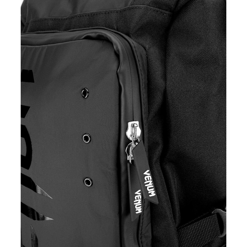 Рюкзак Venum Challenger Xtrem Evo Black/Black (01987) фото 7
