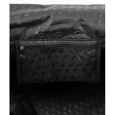 Спортивная сумка Venum Trainer Lite Evo Sports Black/Red (01984) фото 9
