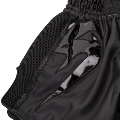 Шорты Venum Giant Muay Thai Shorts Black/Black (01713) фото 3