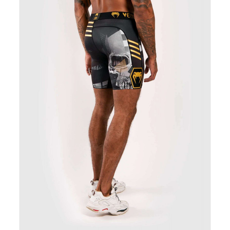 Компрессионные шорты Venum Skull shorts Black (01954) фото 4