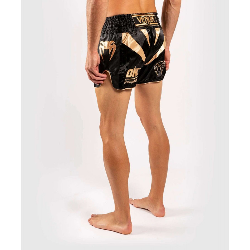 Шорты Venum ONE FC Muay Thai Shorts Black/Gold (01952) фото 4