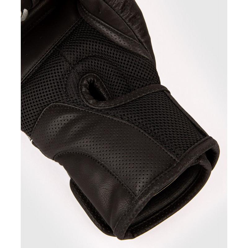Перчатки Venum YKZ21 Boxing Gloves Black/Silver (02299) фото 8