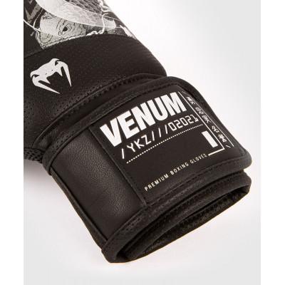 Перчатки Venum YKZ21 Boxing Gloves Black/Silver (02299) фото 9