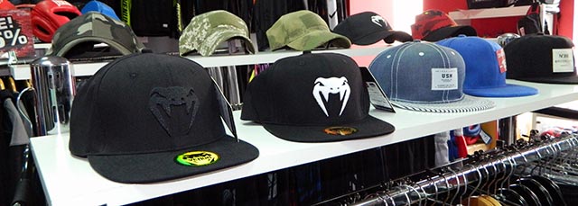 Чорні бейсболки в MMA Store